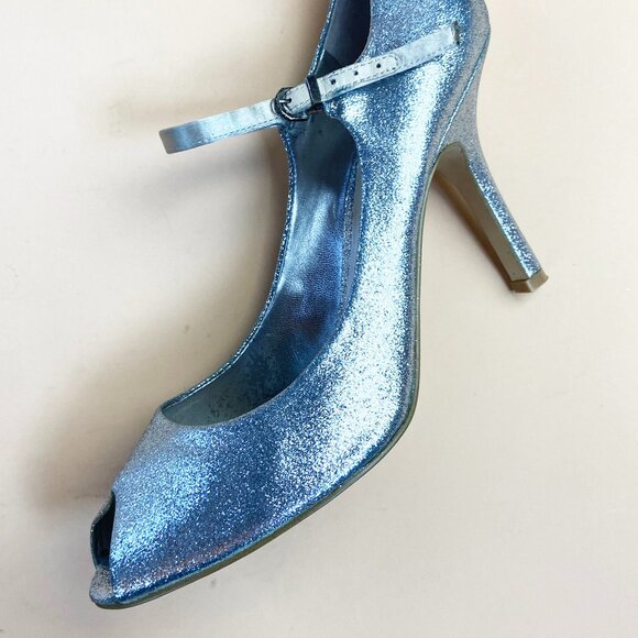 NIne West Peekaboo Silver Ankle Strap Pump - Size 8.5 - Picture 2 of 11